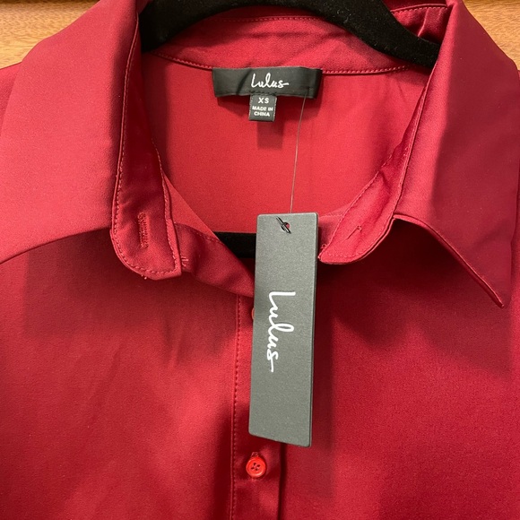Lulus, red cropped button down blouse - Picture 5 of 5